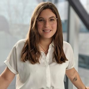 Meet your Posher, Béatrice